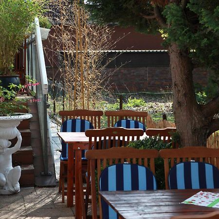 Hotellerie Gasthaus Schubert Garbsen Exteriör bild